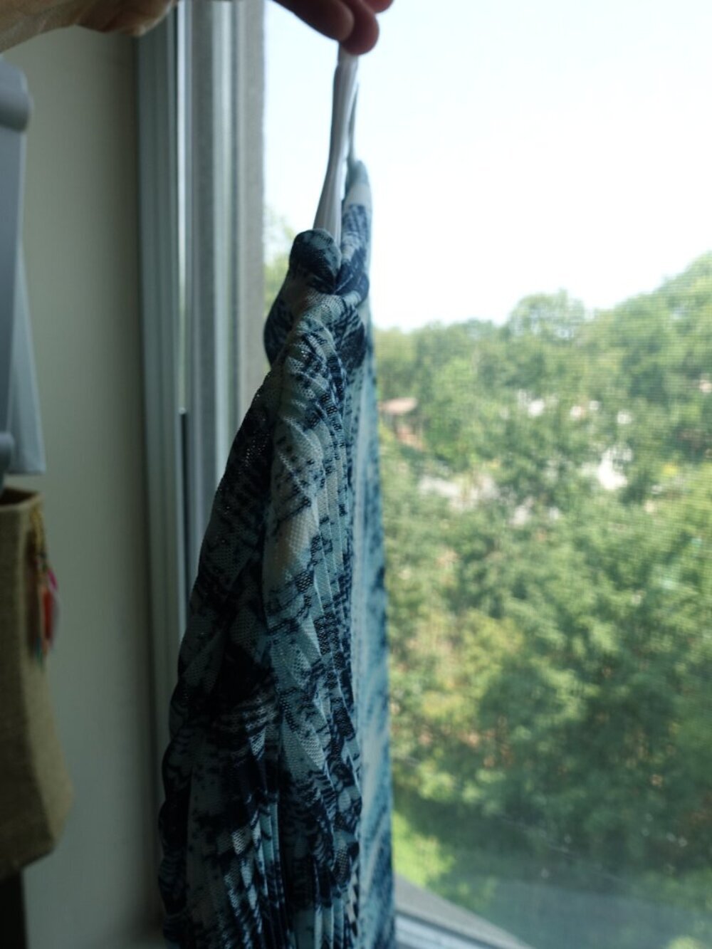 Calvin Klein Blue & White Patterned Ribbed Knit Top - Picture 7 of 9